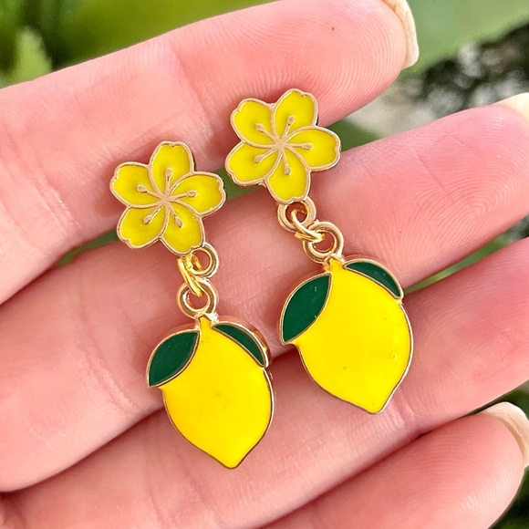 Floral Lemon Dangle Earrings - Picture 3 of 5